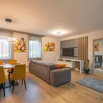 Apartman Melomi