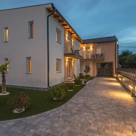 Melomi Apartman