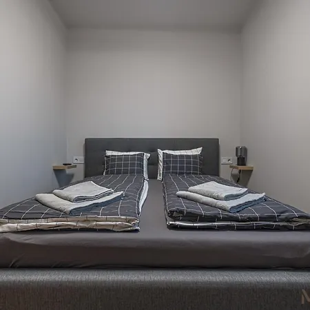 Melomi Apartment *