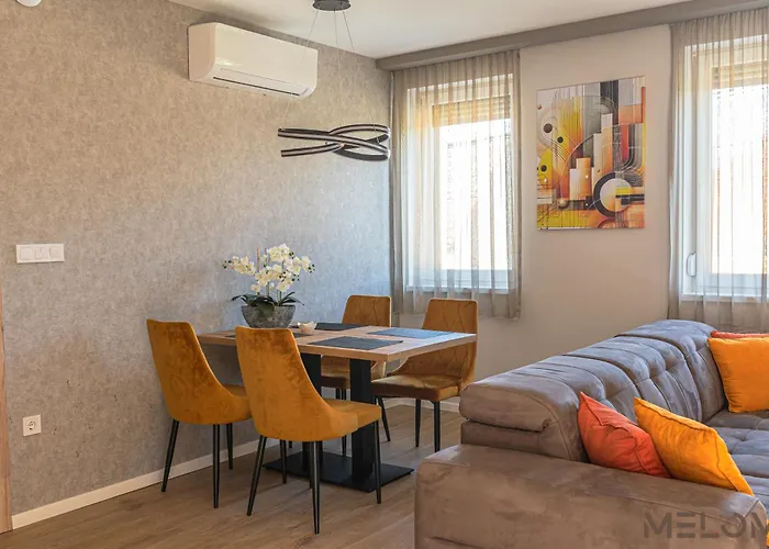 Melomi Apartament *